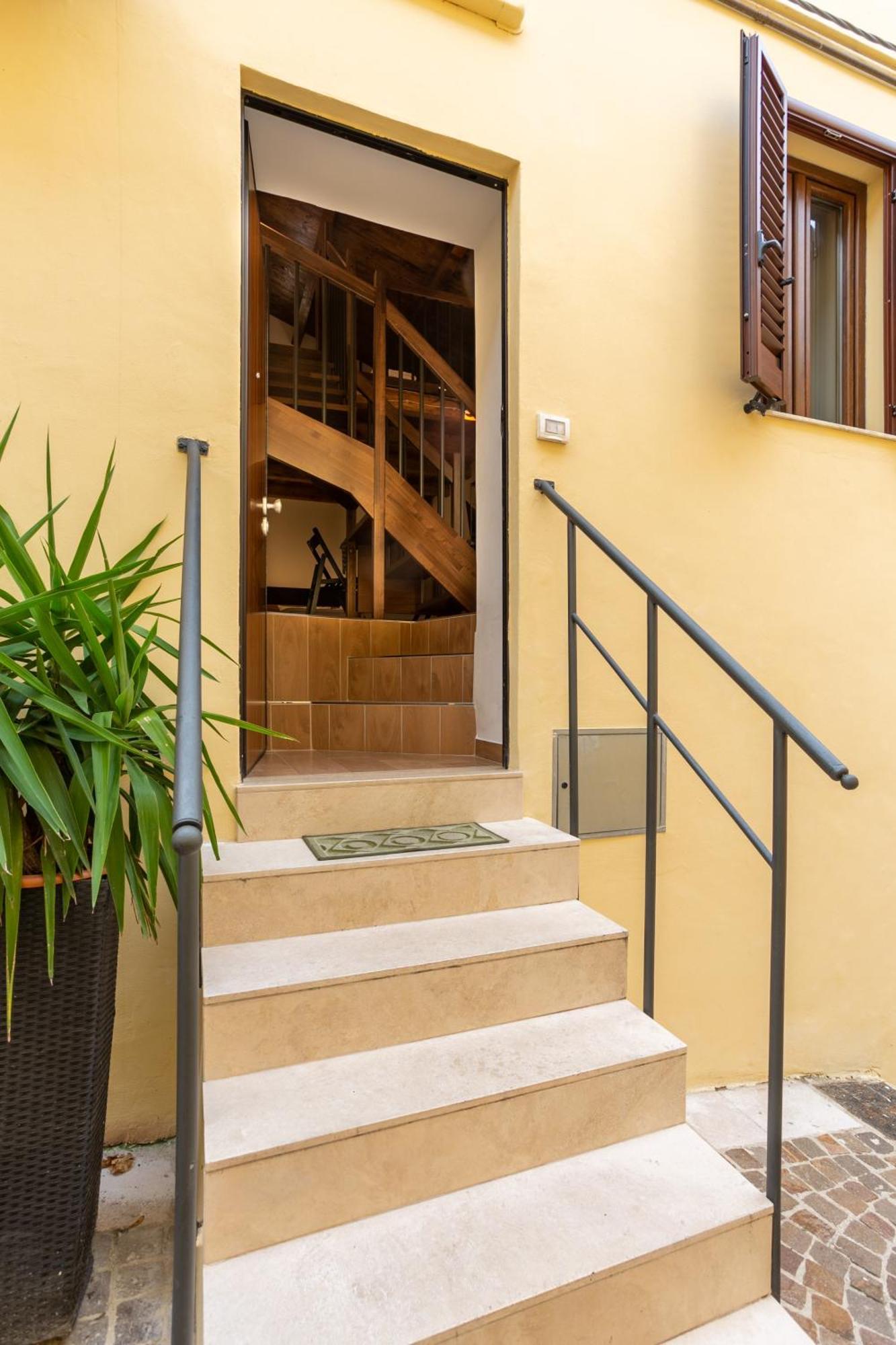 Loft Teate Apartment Chieti Ngoại thất bức ảnh